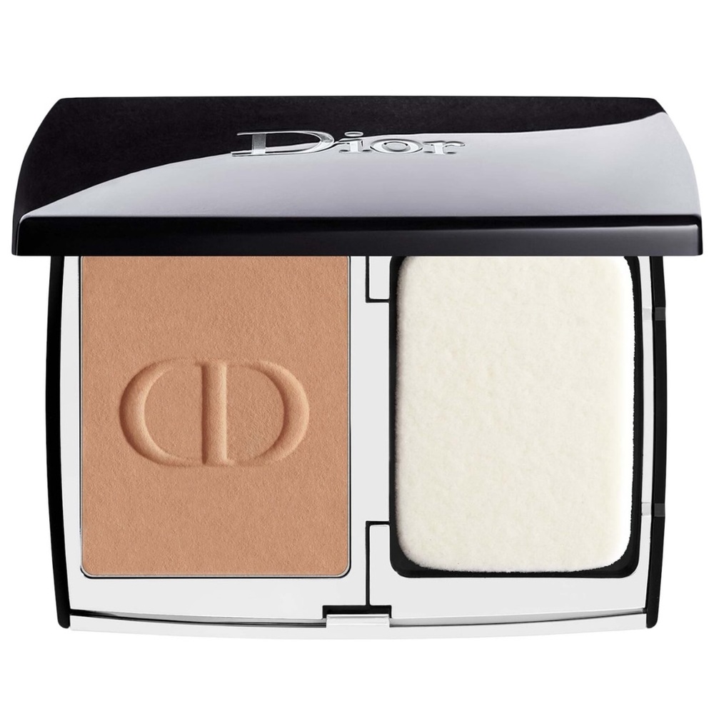 Dior Compact Foundation Powder in Tan and White